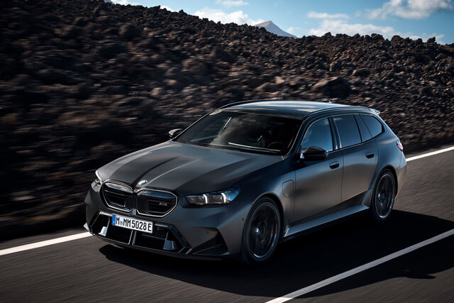 bmw m5 touring 2024 14
