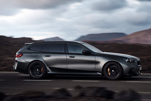 bmw m5 touring 2024 16