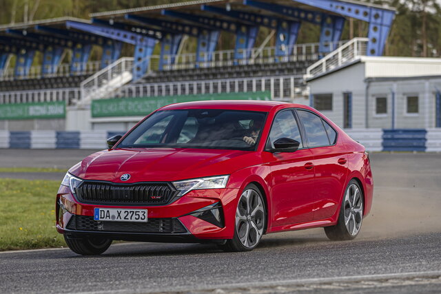skoda octavia rs 2024 08 01