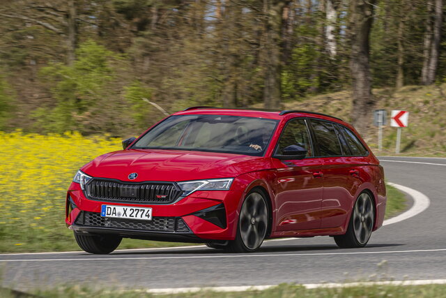 skoda octavia rs 2024 08 03