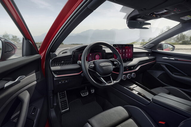 skoda superb sportline 2024 4