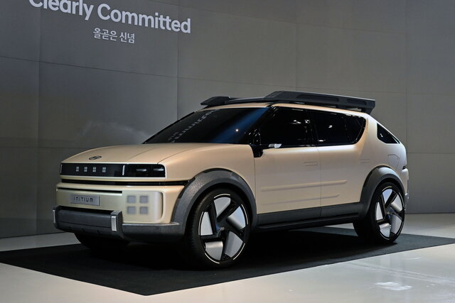 hyundai initium concept 2024 10