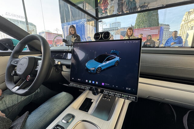 xiaomi su7 milano 05