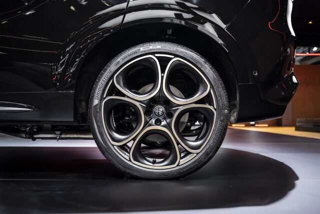 alfa romeo junior q4 salone bruxelles 2025 5