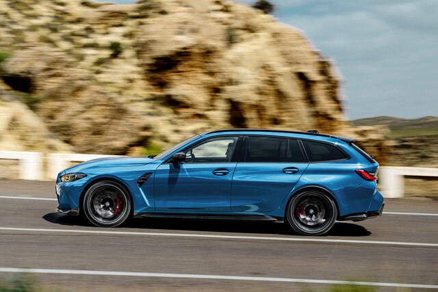bmw m3 touring cs 2025 02