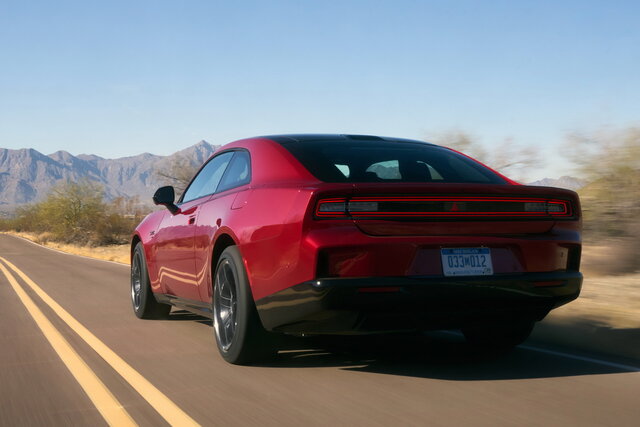 dodge charger 2025 01 05
