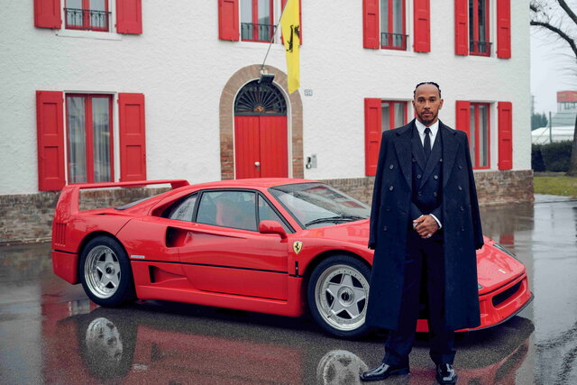 lewis hamilton maranello 2025 v2 fe188fa1 76e7 408d b95a c52378c8e03e