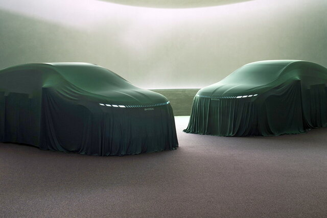 skoda enyaq 2025 teaser 2