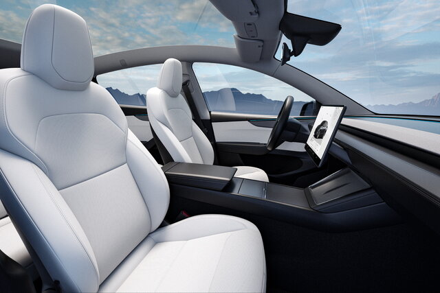 tesla model y 2025 01 varie 19