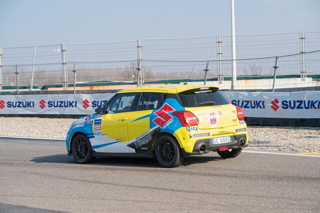 suzuki swift rally 1