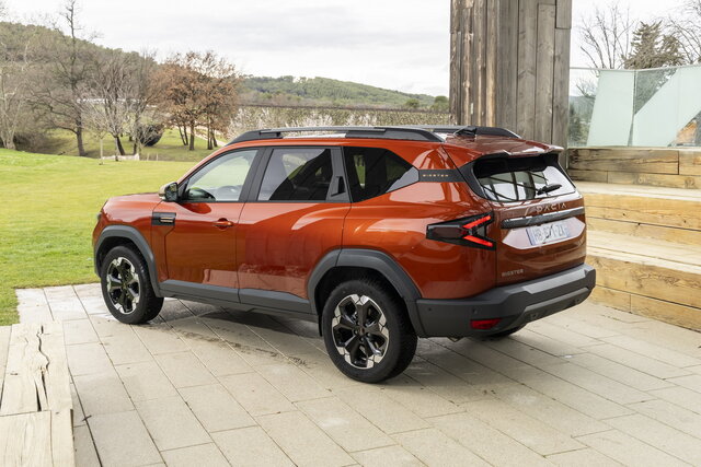 dacia bigster sleep pack campeggio 01