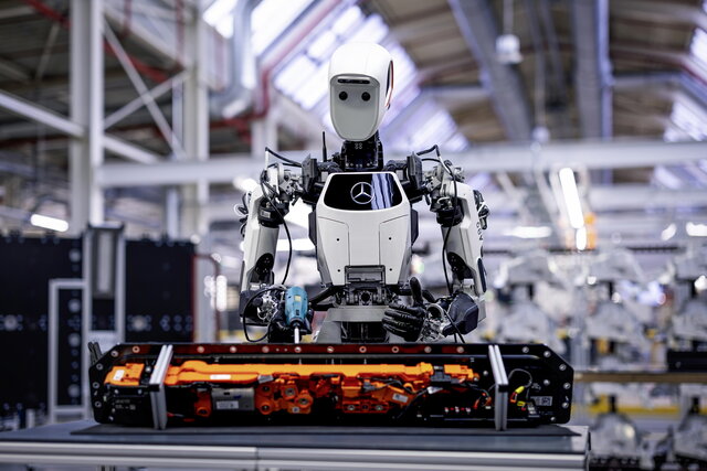 robot mercedes