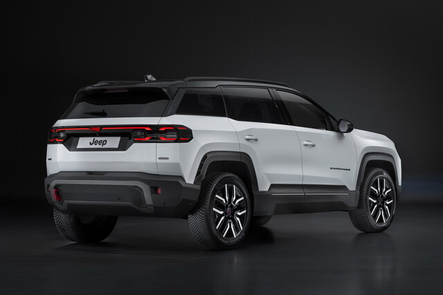 jeep compass 2025 overland 1