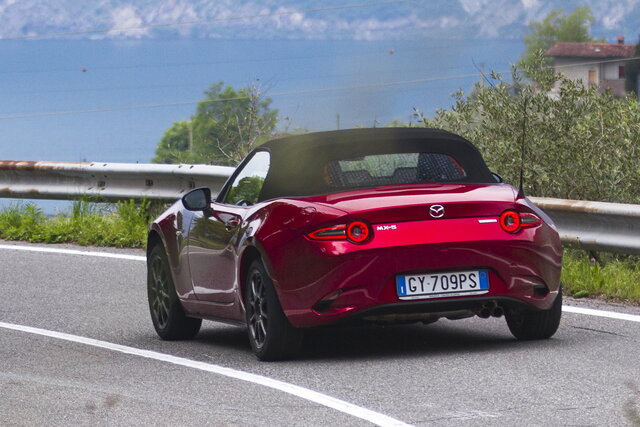 mazda mx 5 2025 06 03