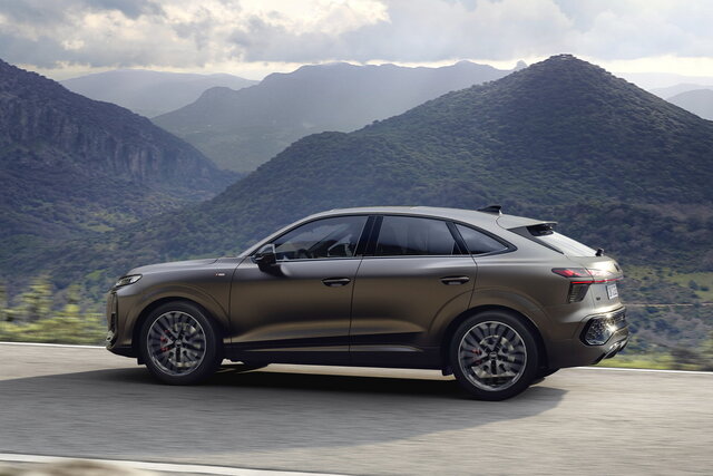 audi q3 sportback 2025 08 03