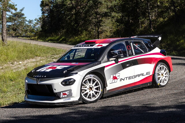 lancia ypsilon rally2 hf integrale 4