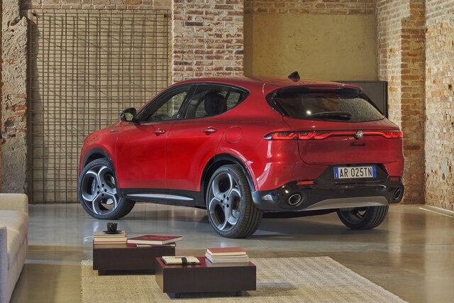 alfa romeo tonale 2026 04