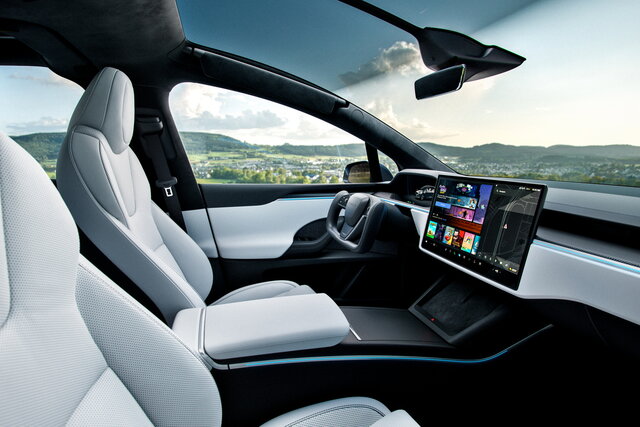 tesla model x varie 5