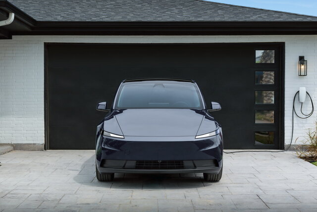 tesla model y standard 2025 10 02