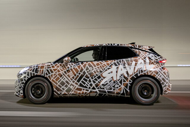 cupra raval spy drive 2025 11 06