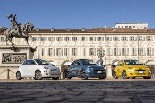 fiat 500 hybrid 2025 11 17