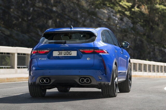 jaguar f pace svr 1