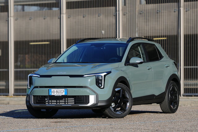 kia stonic 2025 12 04