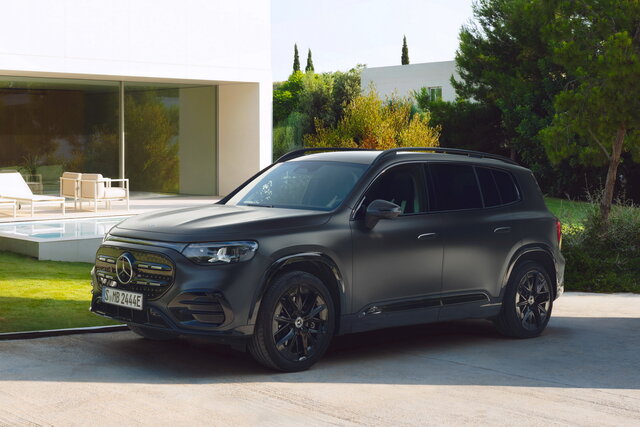 mercedes glb 2025 12 09