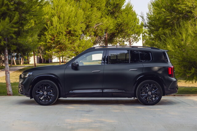 mercedes glb 2025 12 13