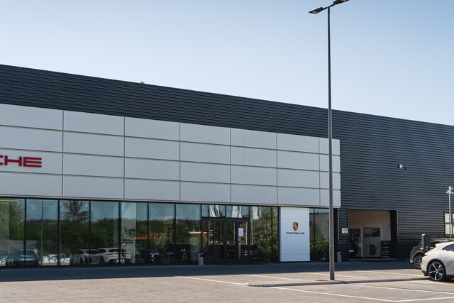 concessionaria porsche arezzo