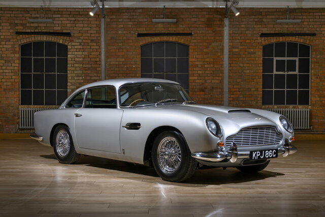 aston martin db5