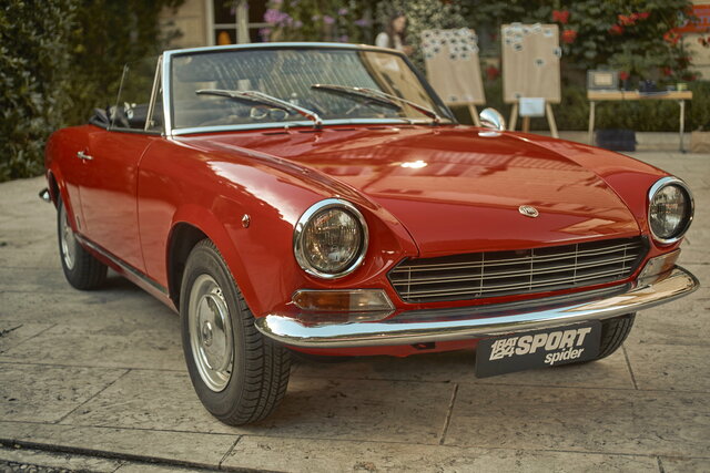 fiat 124 spider