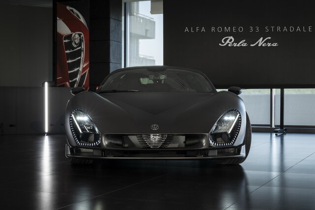 alfa romeo 33 stradale perla nera 2026 09 04