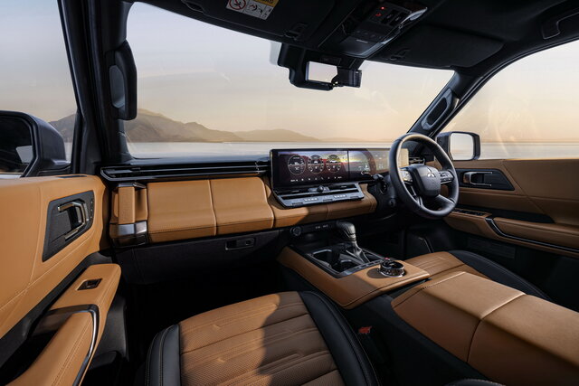 mitsubishi pajero 2026 09 6