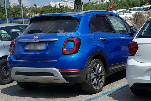 fiat 500x restyling spy