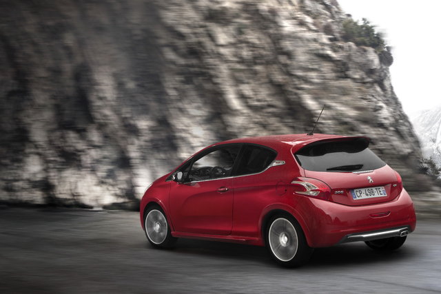 peugeot 208 gti 2013 19