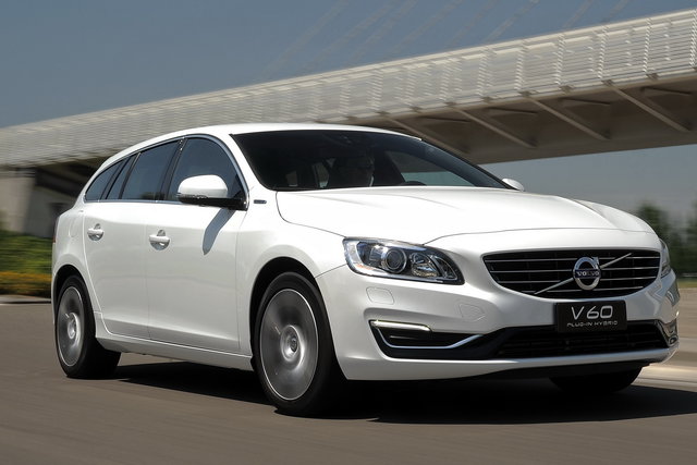 volvo v60 hybrid ibrida 19