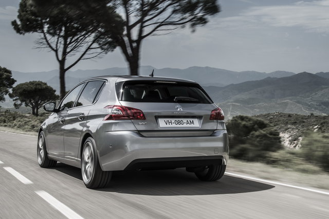 peugeot 308 primo contatto 15