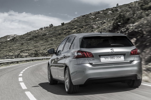 peugeot 308 primo contatto 16