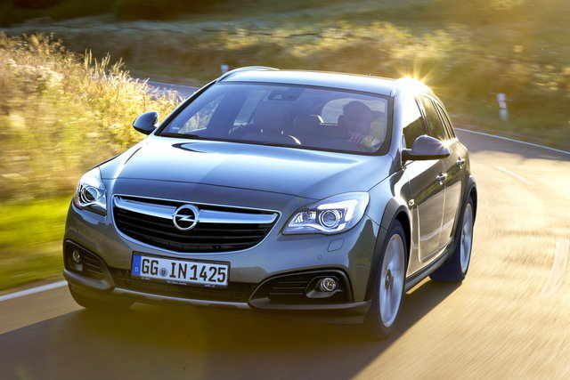 opel insignia country tourer 19