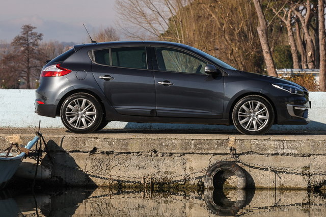 renault megane 2014 06