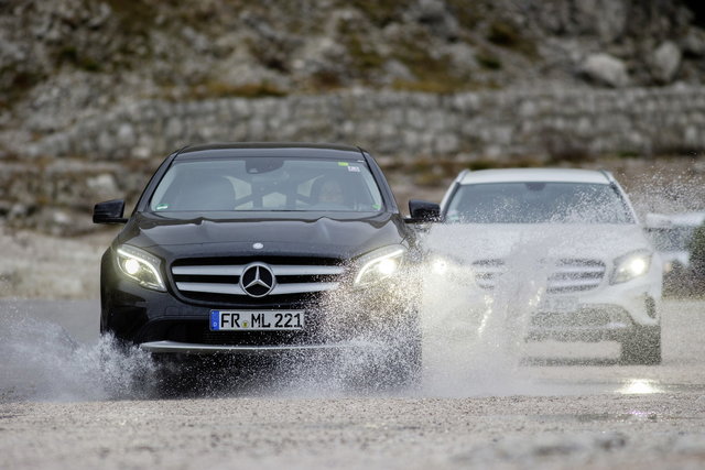 mercedes gla primo contatto 19