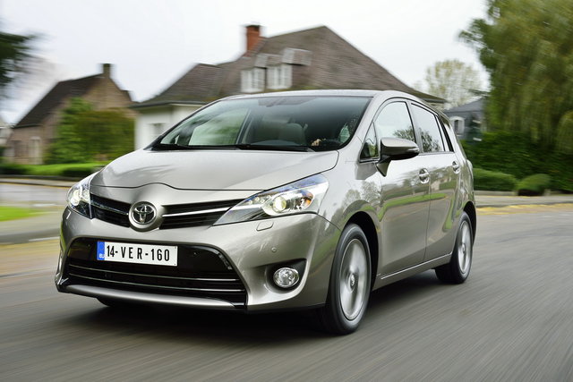 toyota verso 2014 11