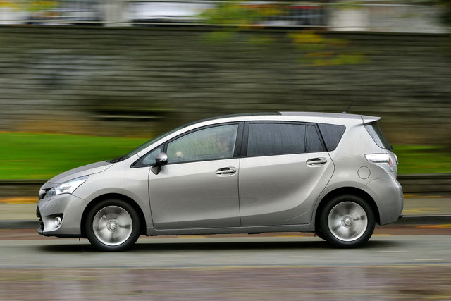 toyota verso 2014 15