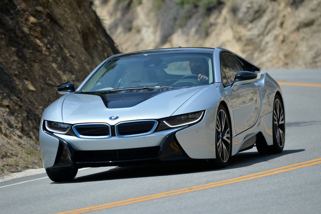 bmw i8 primo contatto 37