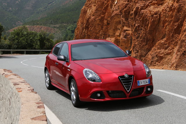 alfa romeo giulietta quadrifoglio 2014 27