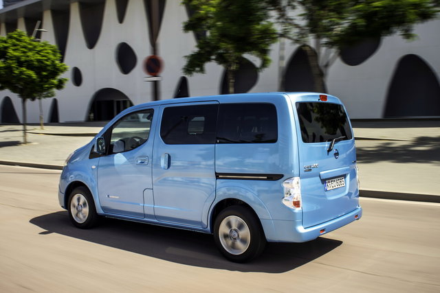 nissan e nv200 evalia 31