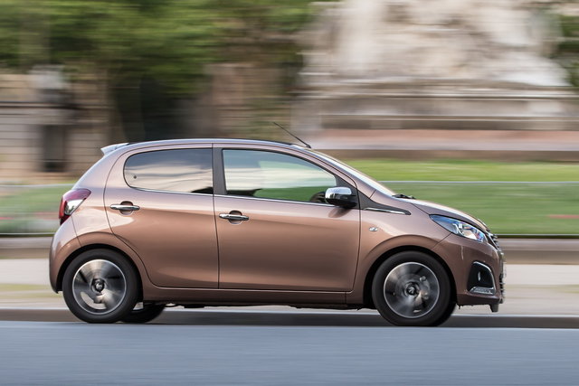peugeot 108 primo contatto 09