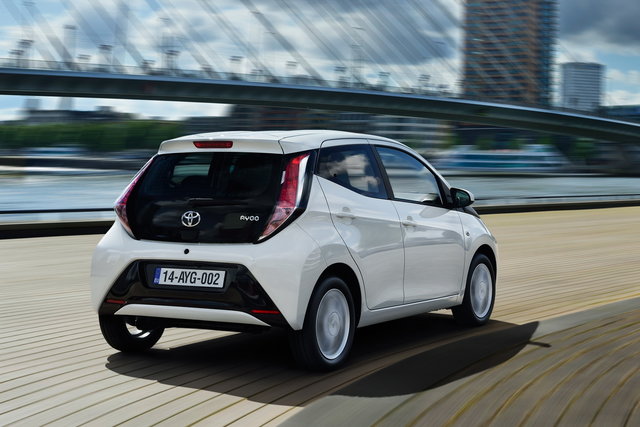 toyota aygo 2014 primo contatto 57