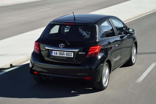toyota yaris 2014 lounge 23